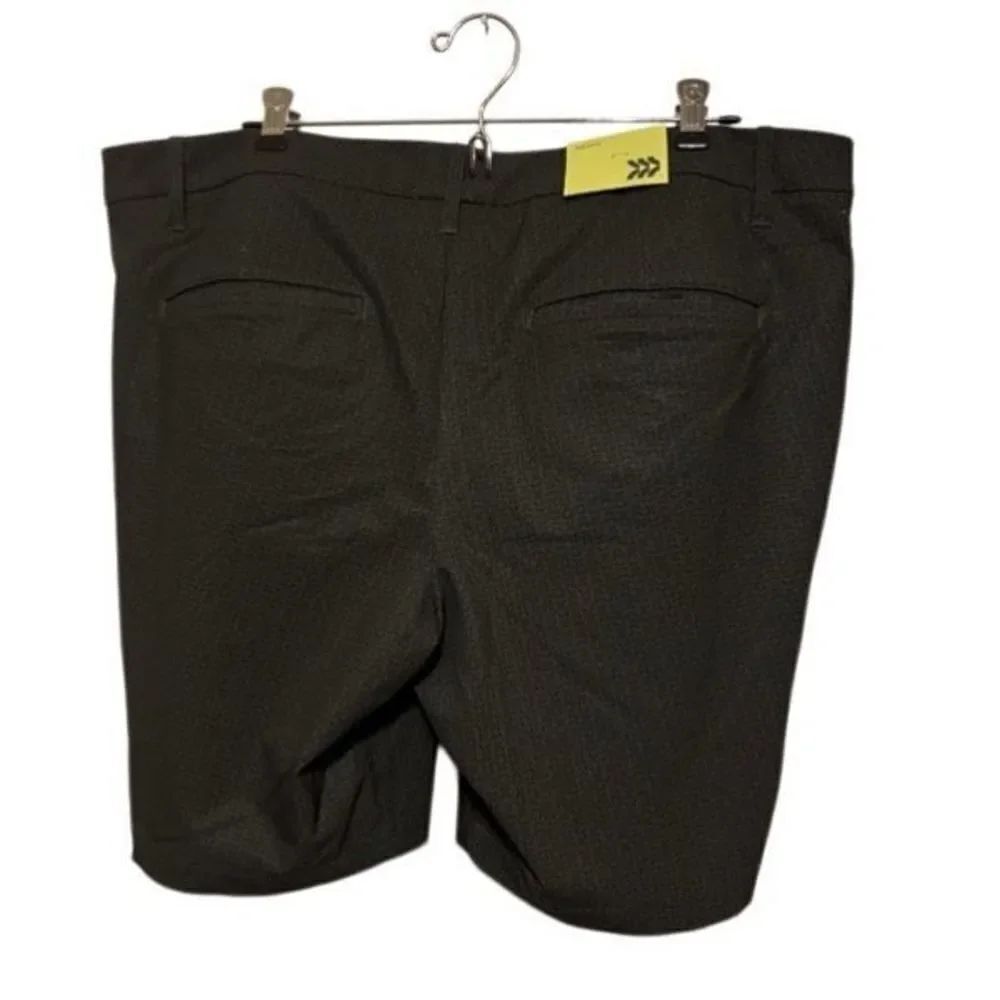 All In Motion Size 40 Gray With Black X Gold Shorts *New*